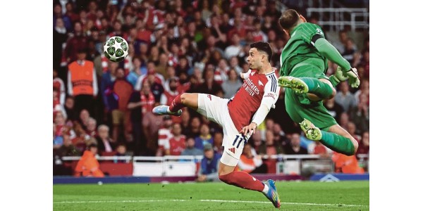 Arsenal on hankkinut neljä uutta lahjakasta pelaajaa joukkueeseensa Arsenal on hankkinut neljä uutta lahjakasta pelaajaa joukkueeseensa